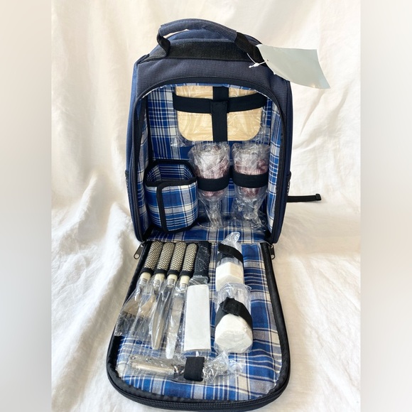 NWT Icicle Picnic Cooler Backpack - Picture 9 of 13